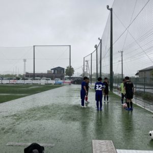 雨からのスタート