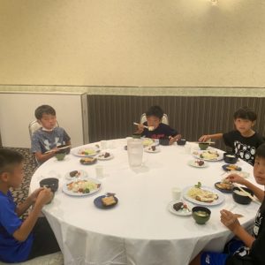 夕飯(最後の試合)